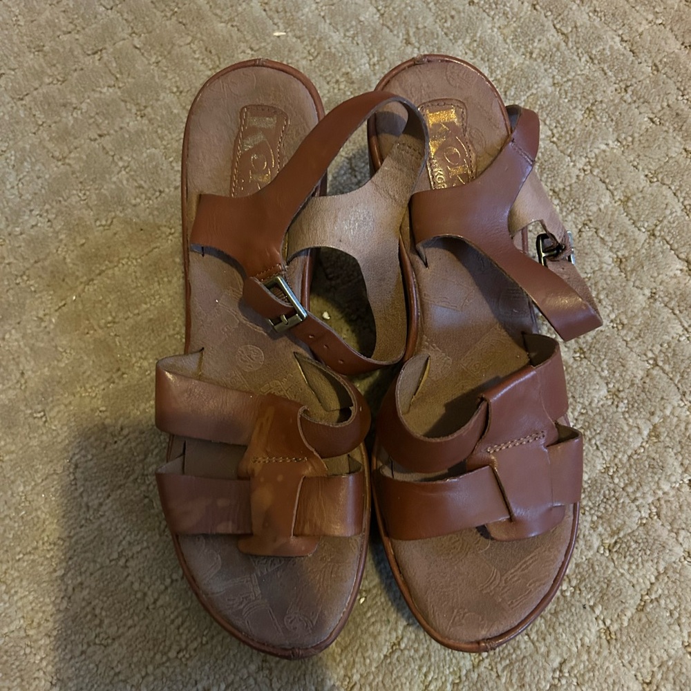 LN Korks Brown Leather Sandals size 9